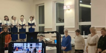 Mają siedemdziesiąt lat i idą na studia!