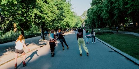 Łyżwy do szafy, rolki na nogi!